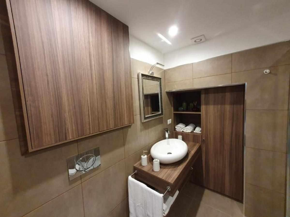 Soggiorno Tra Storia E Design La Domus Ερκολάνο Εξωτερικό φωτογραφία